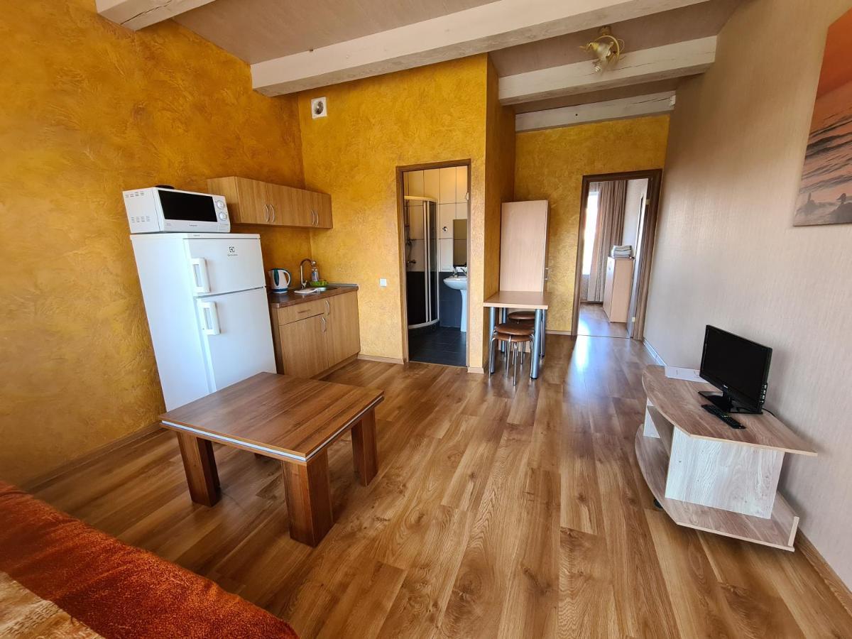 Aparthotel Pajurio Vingis à Palanga Extérieur photo